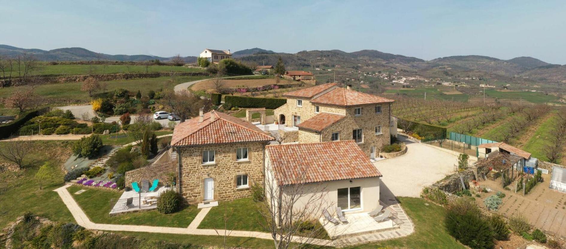 Ardeche, La Cote Des Buis, Avec Piscine Interieure, Jacuzzi, Vallee Du Doux * Empurany
